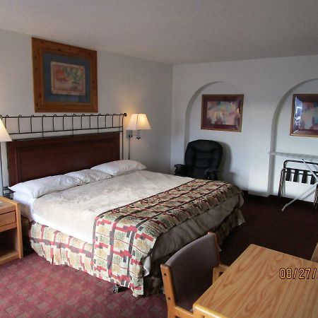 North Country Inn & Suites Mandan Luaran gambar