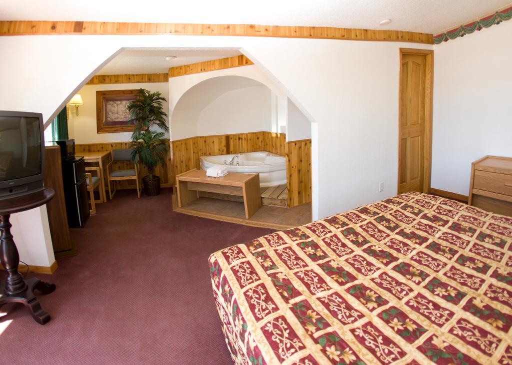 North Country Inn & Suites Mandan Luaran gambar