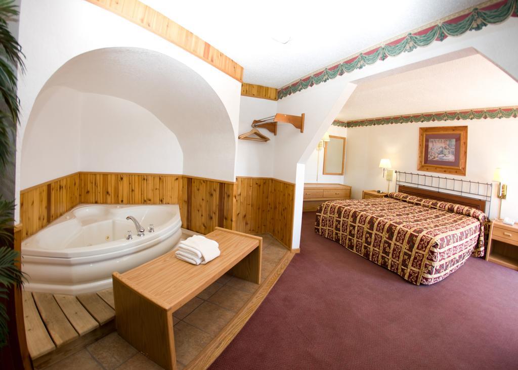 North Country Inn & Suites Mandan Luaran gambar