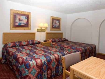 North Country Inn & Suites Mandan Luaran gambar